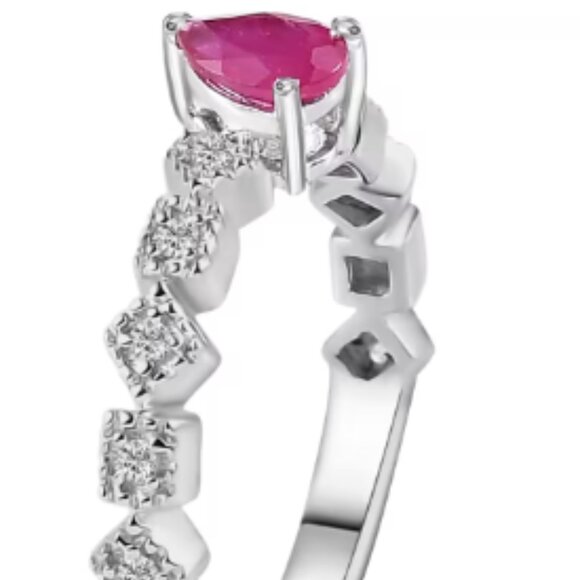 Montepuez Ruby and White Zircon Art Deco Ring - Picture 4 of 5